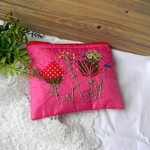 Taštičky - Taštička - Muchotrávka z Ružovej krajiny - 16573277_