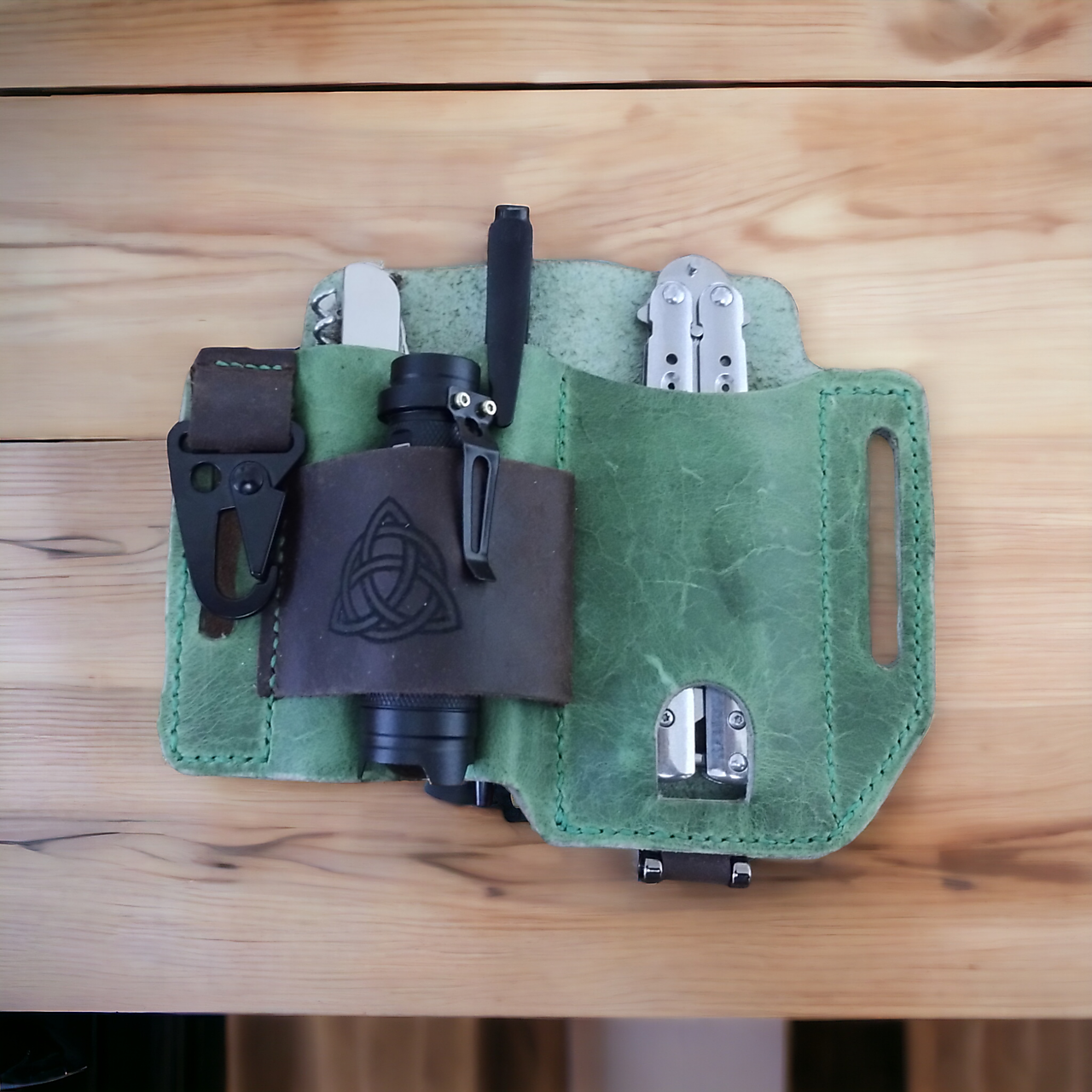 Kožené púzdro na opasok