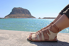 Ponožky, pančuchy, obuv - Kožené sandále DILOS - krémovo-biela farba - 16576633_