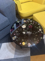 Nábytok - Epoxidový konferenčný stolík s kvetmi - 16575004_