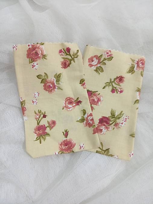 Úžitkový textil - Vrecúšká na sušenú levanduľu (S ružovými kvietkami) - 16576482_