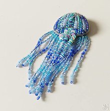 Brošne - Handmade šitá korálková brošňa medúza - 16577207_