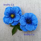 Brošne - ...plstená brošňa  - modrý kvet... - 16577961_