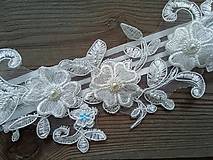 Spodná bielizeň - Ivory svadobný podväzok + čipkové kvety 24 - 16578005_