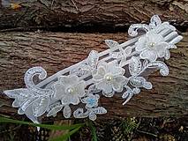 Spodná bielizeň - Ivory svadobný podväzok + čipkové kvety 24 - 16578007_