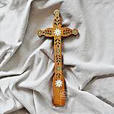 Kríž drevený 30cm farebný List