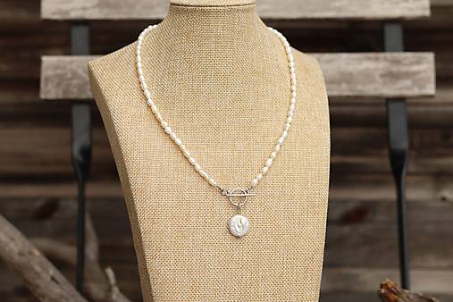 Perlový náhrdelník s Keshi perlou