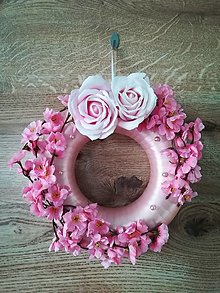 Dekorácie - Romantický ružový veniec s ružovými ružami - 16581520_