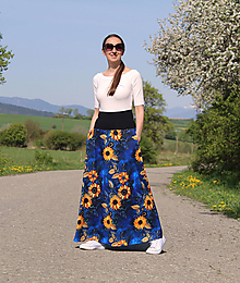 Sukne - Dlhá úpletová sukňa modrá so slnečnicami - 16582566_