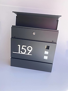 Nádoby - Poštová schránka BK.932 (čierna alebo antracit) s číslom na dom v 3D verzii - 16588207_