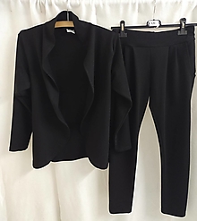 Saká - Dámský kalhotový kostým černý - 16588885_
