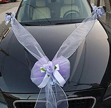 Svadobné pierka - výzdoba na auto fialová aj s mašľami na kľučky - 16590935_