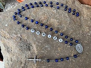 Náhrdelníky - ruženec s menom či dátumom z Lapis Lazuli - 16590704_