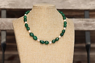 Náhrdelníky - Náhrdelník smaragd a perly - 16593044_