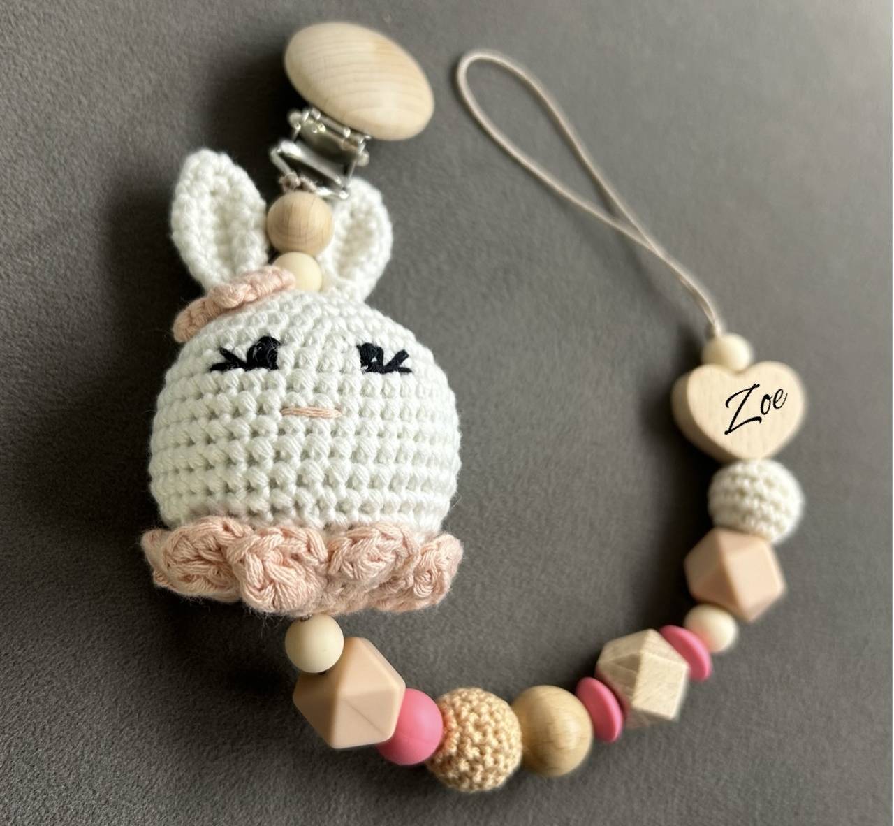 Personalizovaná retiazka na cumlík/dudlík alebo hryzadlo “Zajko” s menom