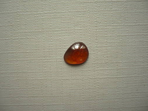 Kabošon - granát hessonit 8 mm, č.90Cf