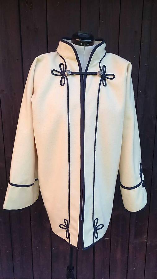 Bundy a kabáty - Folklórny kabát/kabanica - 16596674_