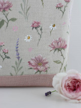 Kabelky - Ručne maľovaná dámska crossbody kabelka "Rose garden" - 16599664_