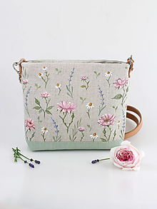 Kabelky - Dámska ručne maľovaná malá crossbody kabelka "Rose green" - 16599743_