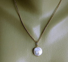 Náhrdelníky - Náhrdelník s Keshi perlou, pozlacený - 16600207_