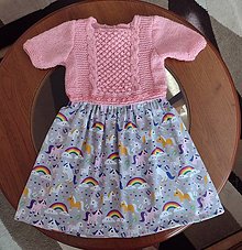 Detské oblečenie - Ručne pletené šaty pre malé slečny - 16600665_