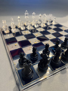 Iné - Luxusná šachovnica s figúrkami - 16601696_