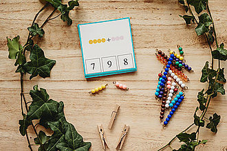 Hračky - Sčítanie s perlami (24 kartičiek, 2x perlový materiál, štipce, ukazovátko) - 16604615_