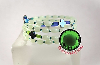 Náramky - Náramok ruženec fluorescenčný zelenkavý - 16603977_
