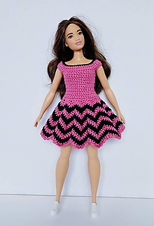 Hračky - Háčkované šaty pre plnoštíhlu Barbie - 16606927_