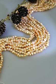 Minerály - perly 4mm-5mm korálky(pravá perla) - 16607163_