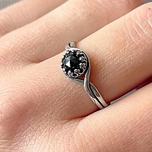 Prstene - ZĽAVA 10% Spinel Antique Silver Ring  / Vintage prsteň so spinelom E033 - 16609176_
