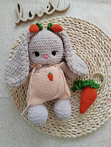 Hračky - zajka mrkvičková s hrkálkou mrkvovou - 16610330_