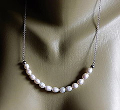 Náhrdelníky - Náhrdelník -krásné říční perly,nerez - 16613108_