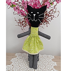 Hračky - Látková Bábika, Mačka, Líška, Ovečka ..... (Čierna mačka v zelenkavých šatách) - 16615597_