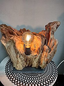 Svietidlá - Stolová lampa drevená - 16613984_