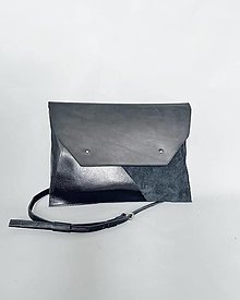 Kabelky - ČIERNE kožené púzdro na laptop - 16617842_