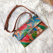 Kabelky - Ručne maľovaná kožená kabelka MidiMe (meadow II.) - 16620491_
