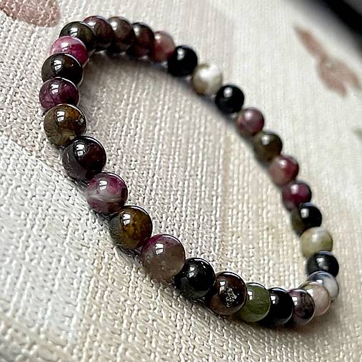 ZĽAVA 10% Multicolor Tourmaline Bracelet / Elastický náramok s pravým farebným turmalínom P-101