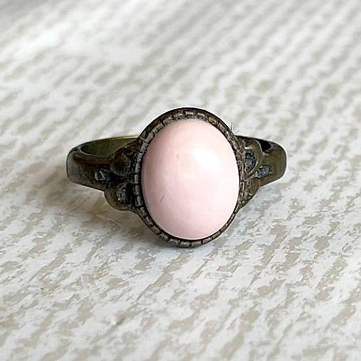 Simple Mini Bronze Pink Opal Ring / Jemný bronzový prsteň s ružovým opálom E035