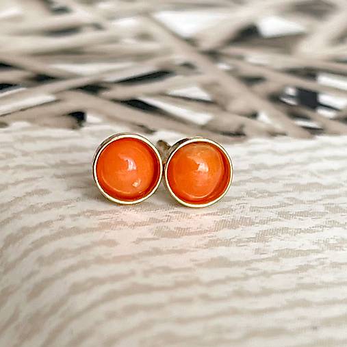 Orange Coral Ag925 Gold Plated Earrings / Strieborné pozlátené napichovačky s oranžovým koralom E040