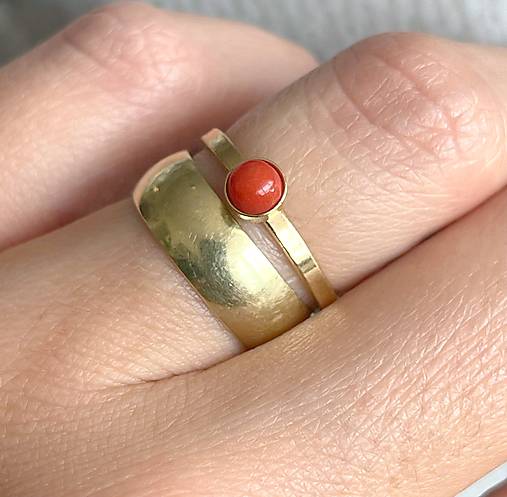 Red Coral AG925 Gold Plated Ring / Jemný strieborný pozlátený prsteň s koralom E040