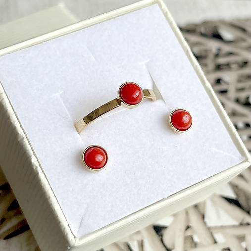 Red Coral AG925 Gold Plated Ring / Jemný strieborný pozlátený prsteň s koralom E040