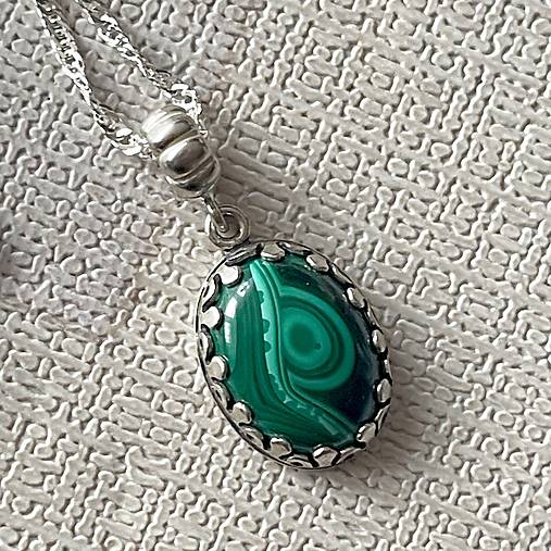 Malachite Filigree Pendant AG925 / Strieborný prívesok s prírodným malachitom E040