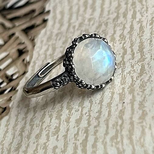 Filigree Rainbow Moonstone Ag925 Silver Ring  / Strieborný filigránový prsteň s brúseným mesačným kameňom E026