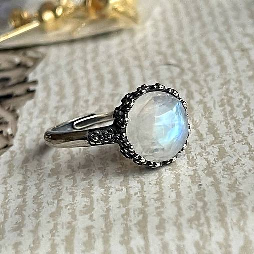 Filigree Rainbow Moonstone Ag925 Silver Ring  / Strieborný filigránový prsteň s brúseným mesačným kameňom E026