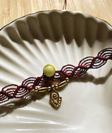 Náhrdelníky - PLUM JADEIT micro macramé choker - 16645464_