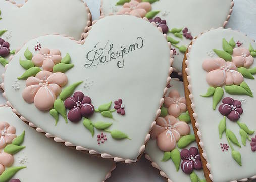 Dekorácie - Medovníkové srdiečko "Ďakujem" 12 cm - 16660683_