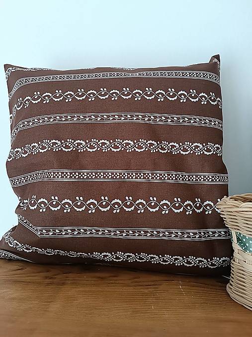 Úžitkový textil - Vankúše folk v hnedom - 16662447_