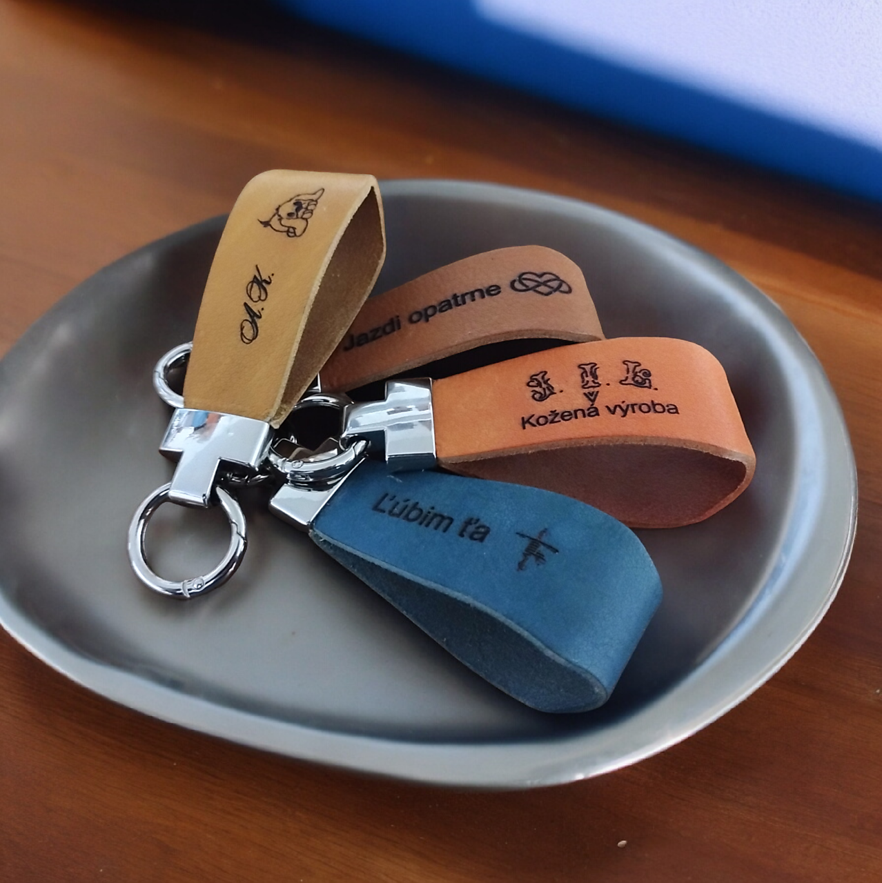 Kľúčenka kožená