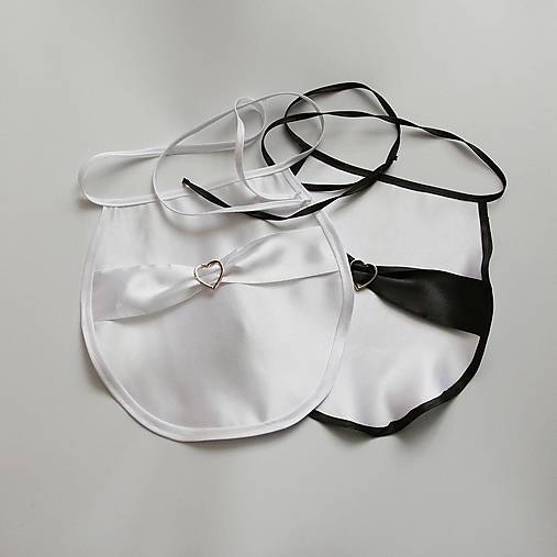 Svadobný podbradnik ONA + ON / strieborné alebo zlaté srdiečka.